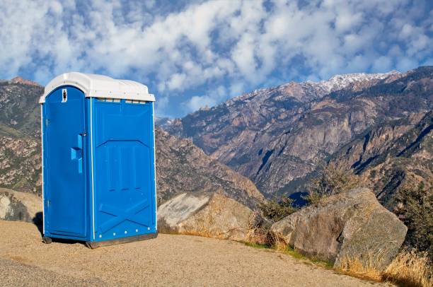Best Portable restroom trailer rental  in Milan, MO